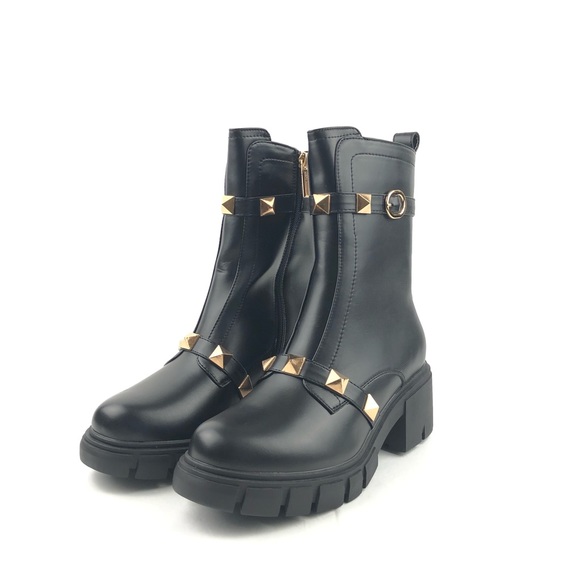 Cape Robbin | Yuri Lug Sole Moto Boots - Picture 3 of 13